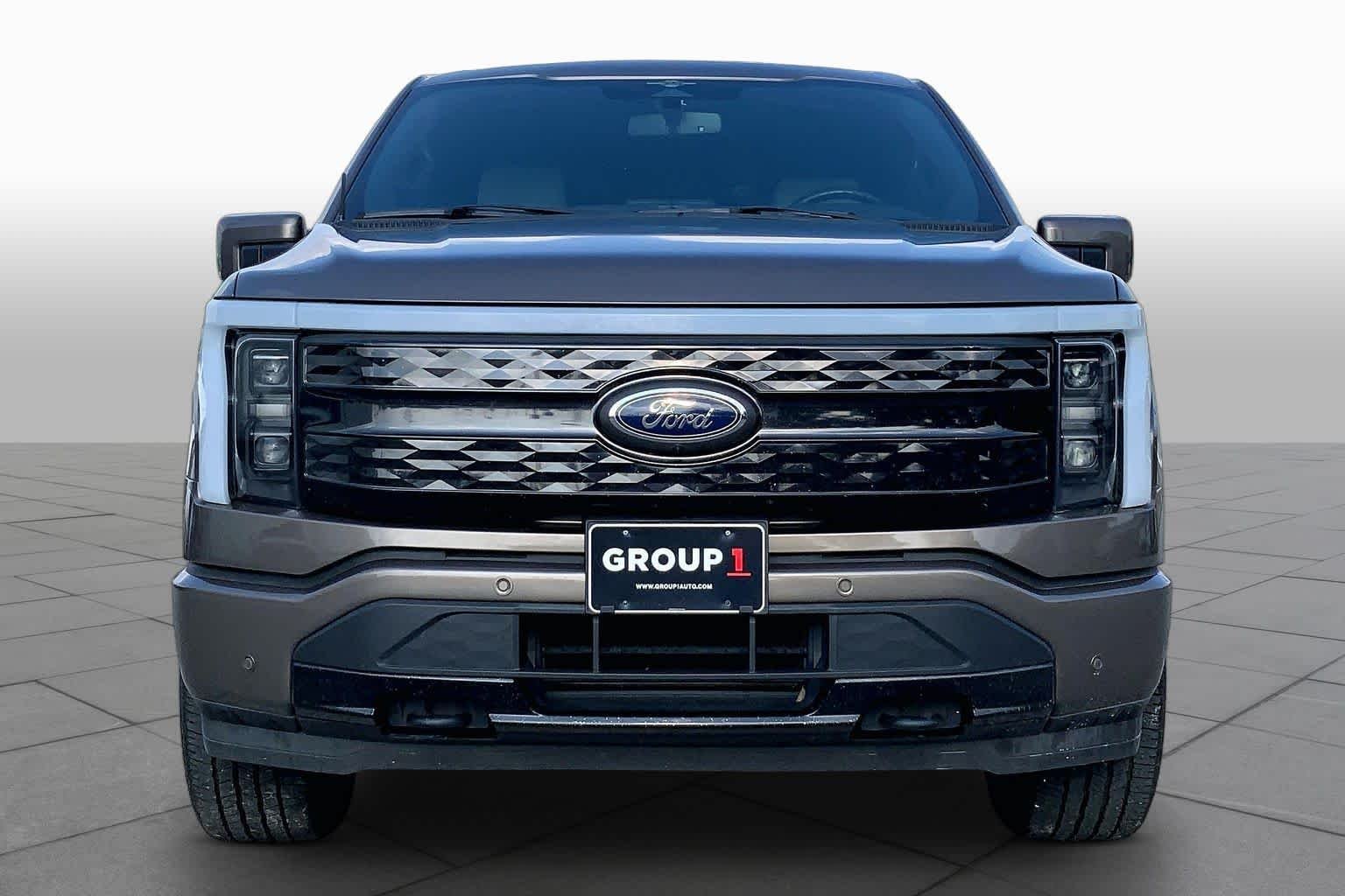Used 2023 Stone Gray Ford Platinum image 6