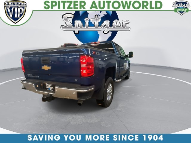 Used 2019 DEEP OCEAN BLUE METALLIC Chevrolet LT image 4