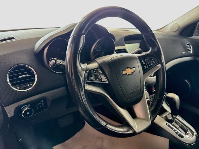 Used 2011 BLACK GRANITE METALLIC Chevrolet LT w/1LT image 10