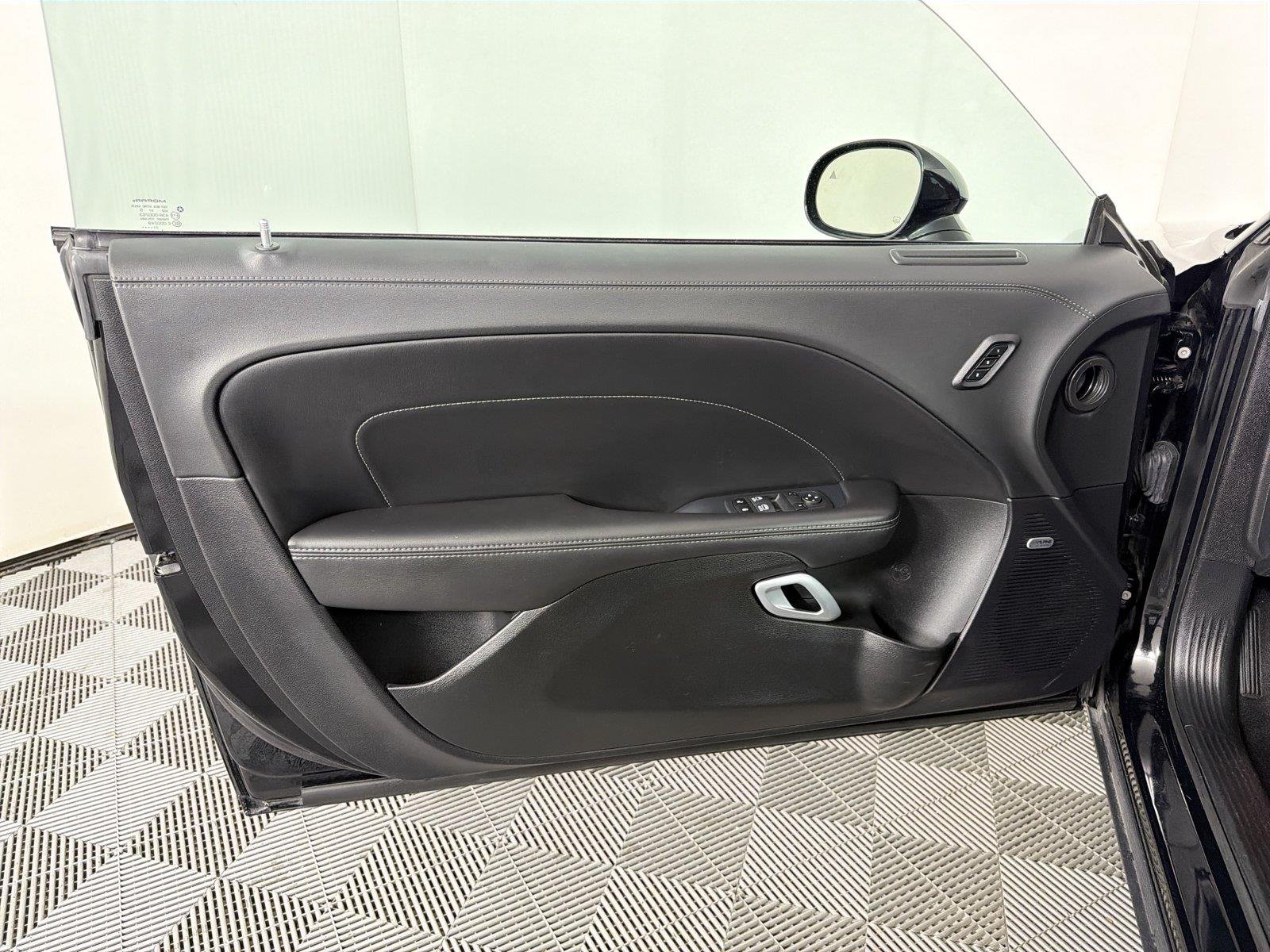 Used 2023 Pitch Black Clearcoat Dodge R/T image 8