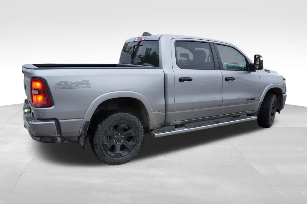 Certified Used 2025 Billet Silver Metallic Clearcoat Ram Big Horn image 3