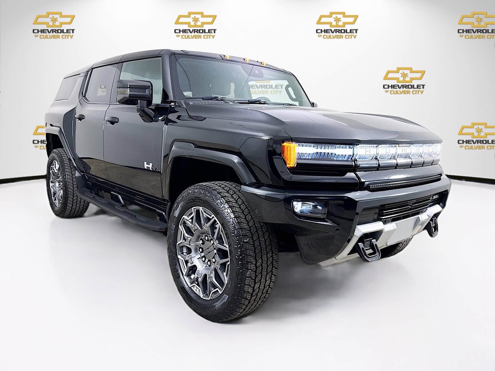 2025 GMC Hummer EV 3X SUV's photo