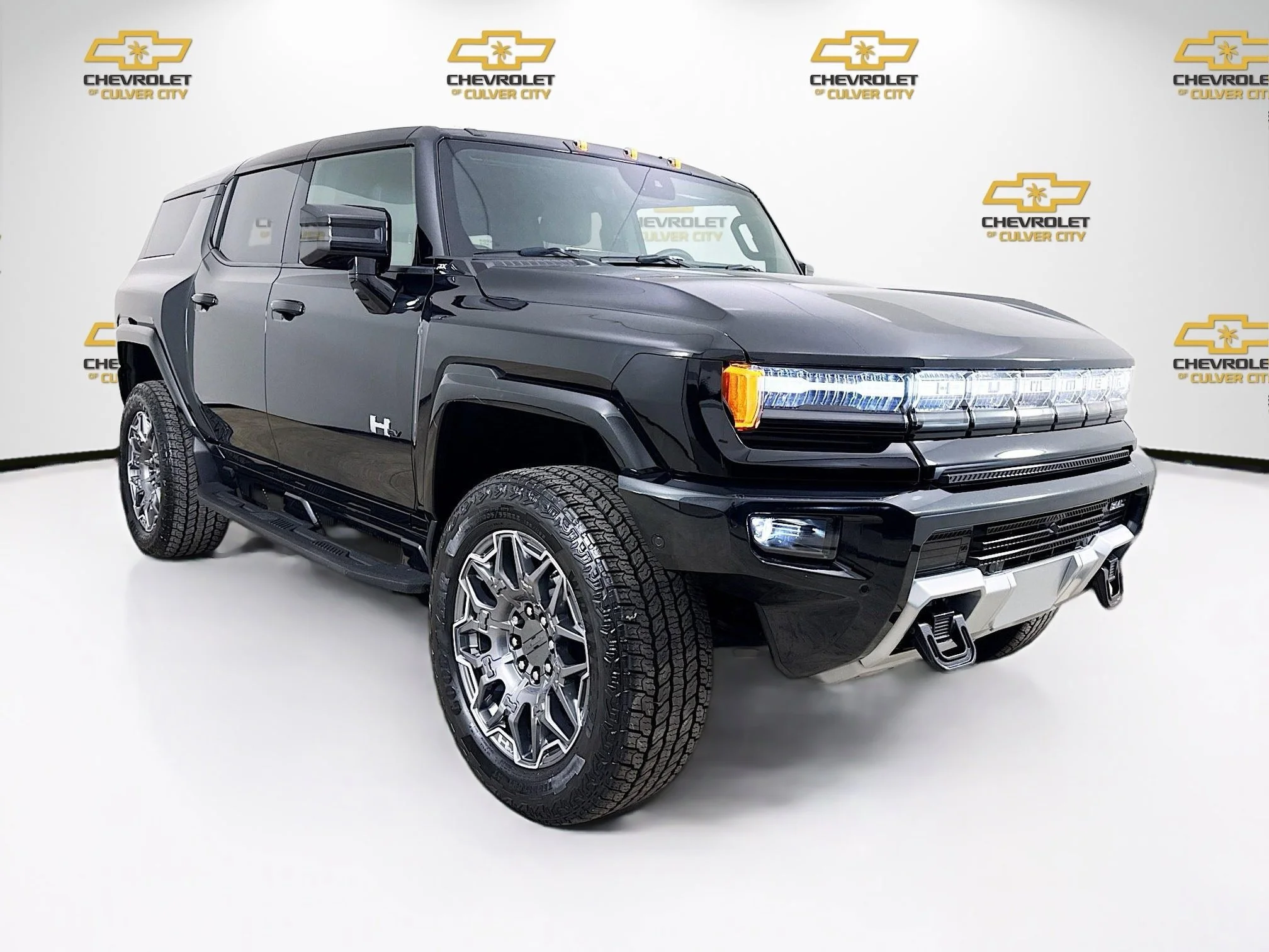 2025 GMC Hummer EV 3X SUV's photo