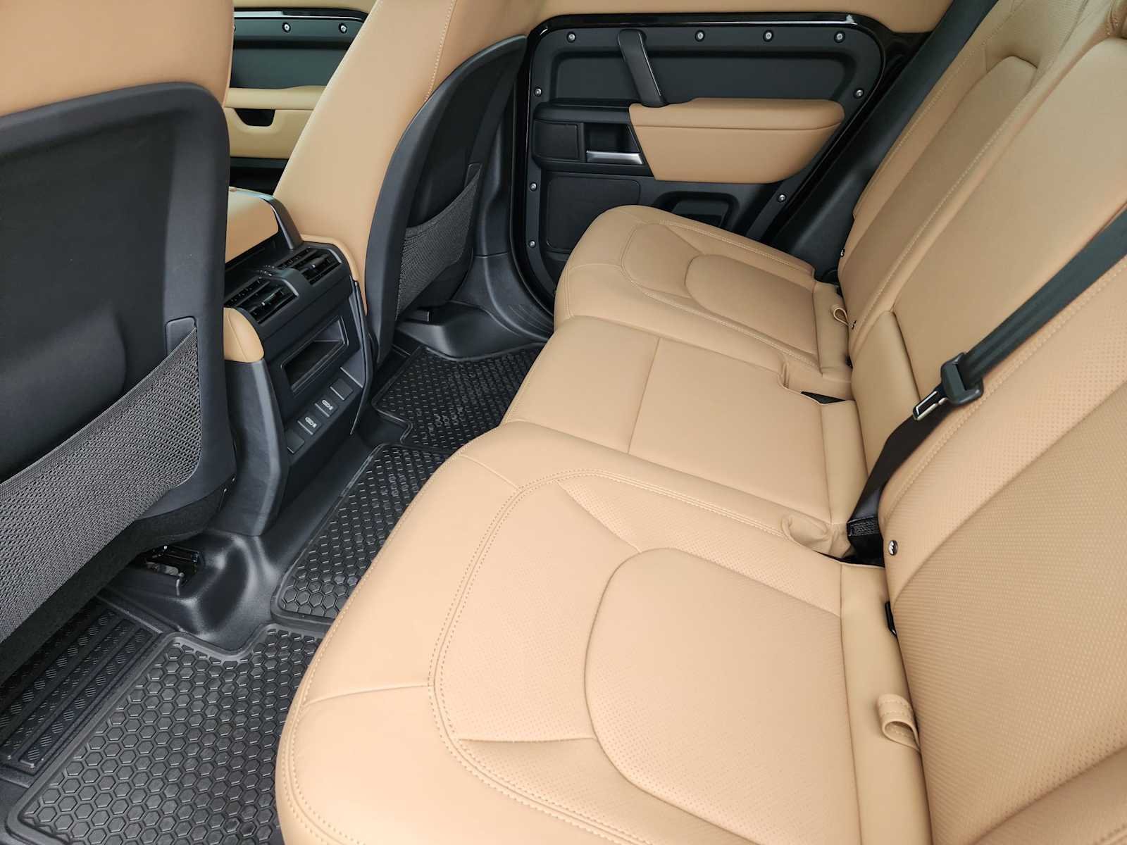 New 2026 Santorini Black LAND ROVER S image 29