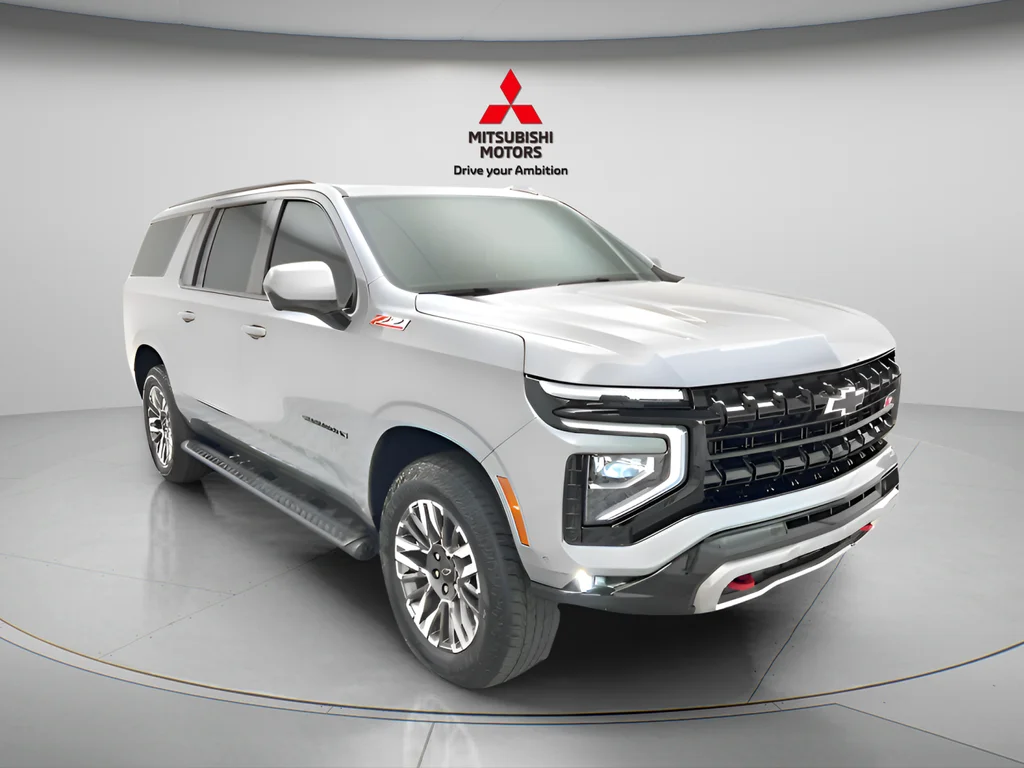 Used 2025 Sterling Gray Metallic Chevrolet Z71 image 4