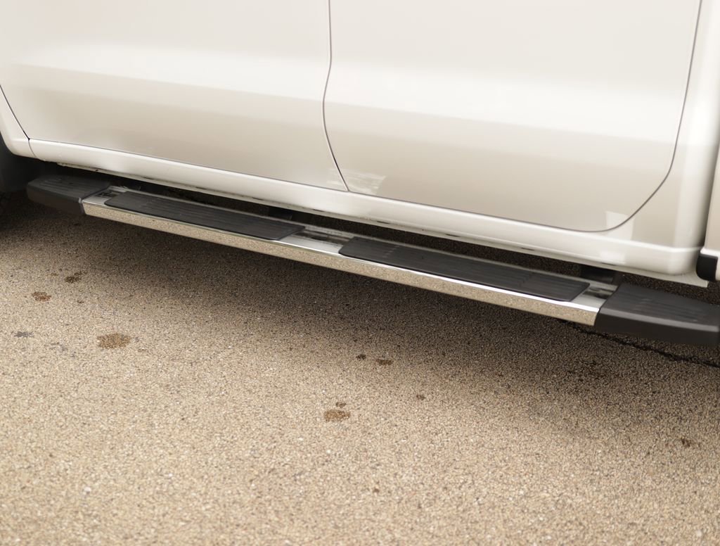 Used 2023 Summit White Chevrolet LT image 36