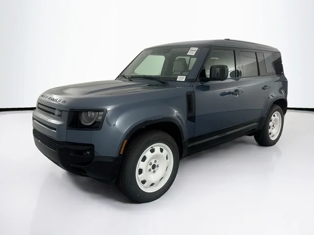 2026 Land Rover Defender 110 X-Dynamic SE