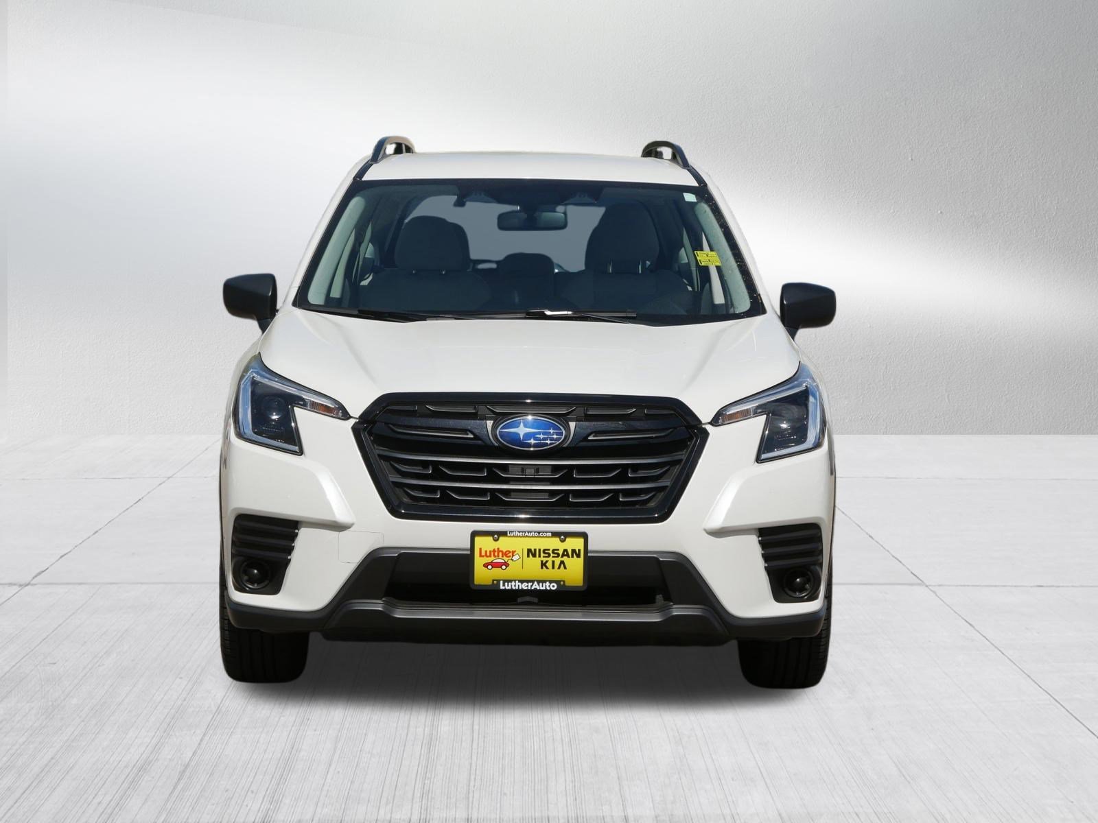 Used 2022 Crystal White Pearl Subaru CVT image 2