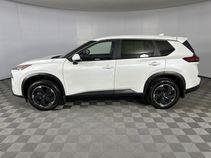 New 2025 Everest White Pearl Nissan SV image 12