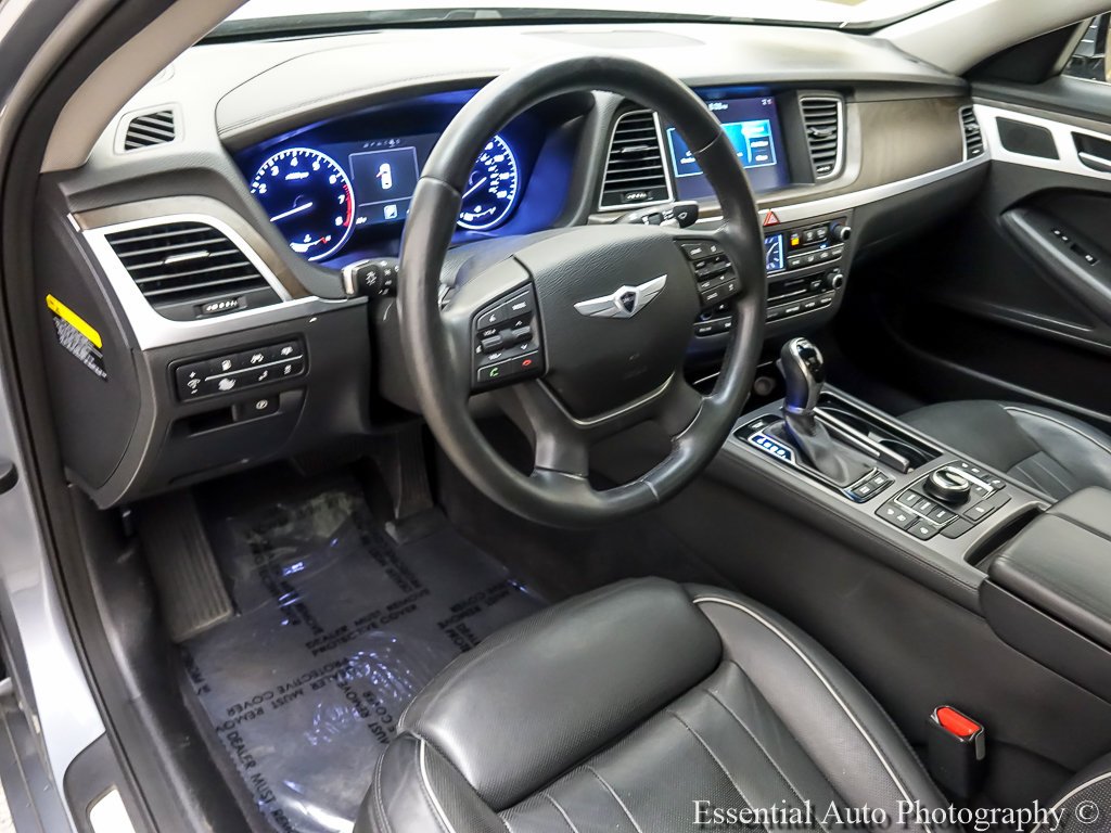 Used 2015 Gray Hyundai 3.8 image 10