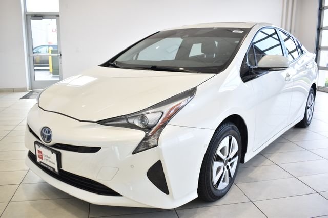 Certified Used 2017 White Toyota Four image 4