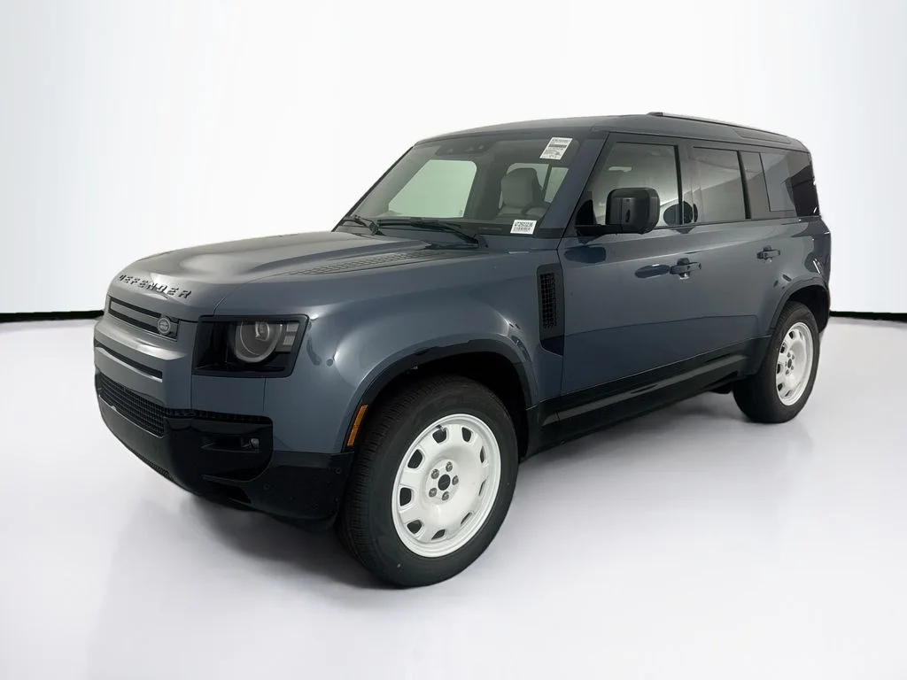 New 2026 Tasman Blue Land Rover X-Dynamic SE image 1