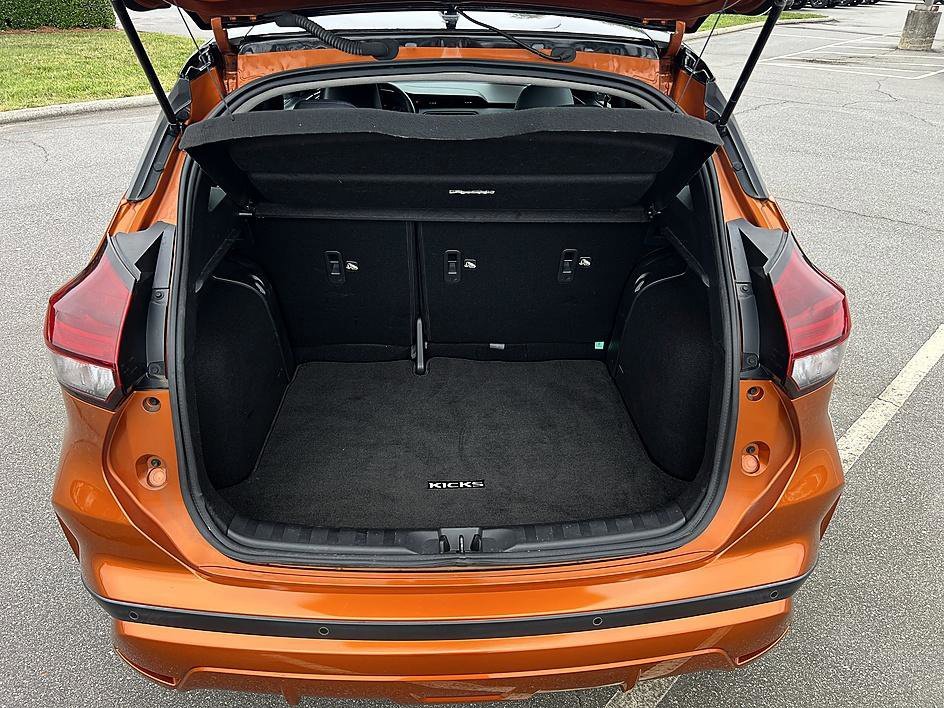 Used 2023 Monarch Orange Metallic/Super Black Nissan SR image 15