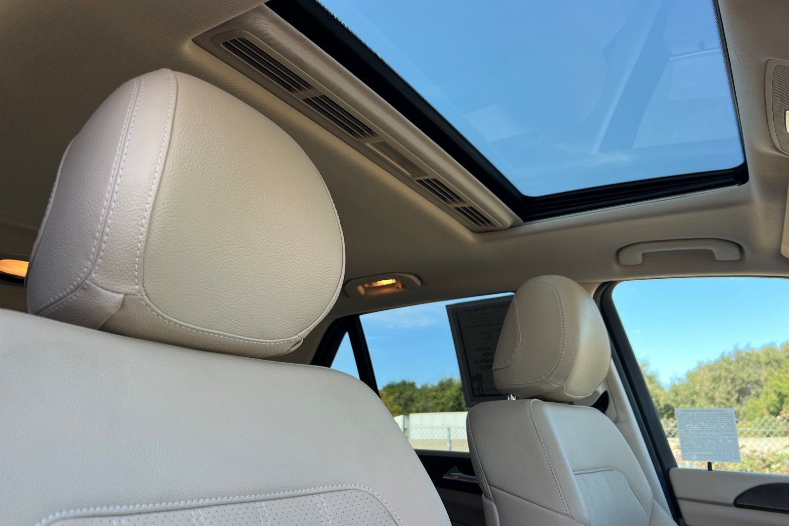 Used 2016 Black Mercedes-Benz 350 image 18