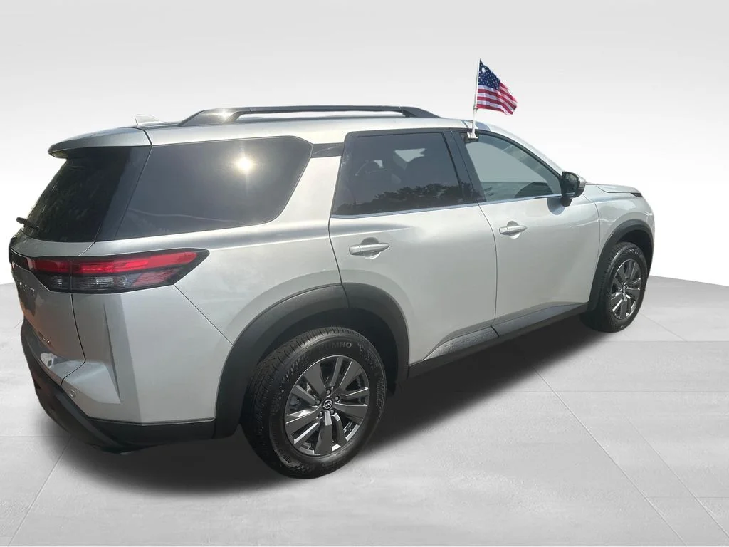 Used 2025 Silver Nissan SV image 50