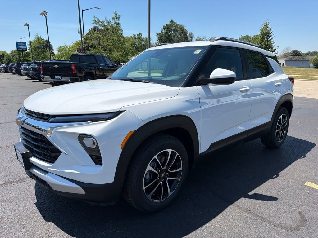 2026 Chevrolet Trailblazer LT - Photo 2