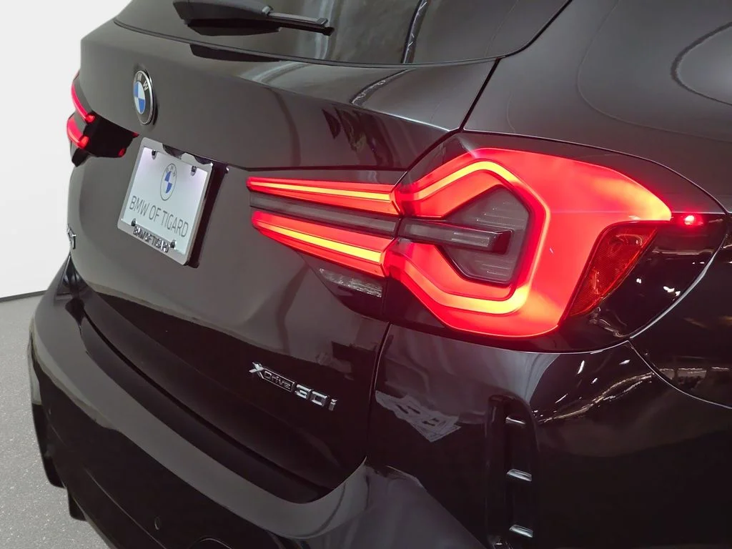 Used 2023 Black Sapphire Metallic BMW xDrive30i image 36