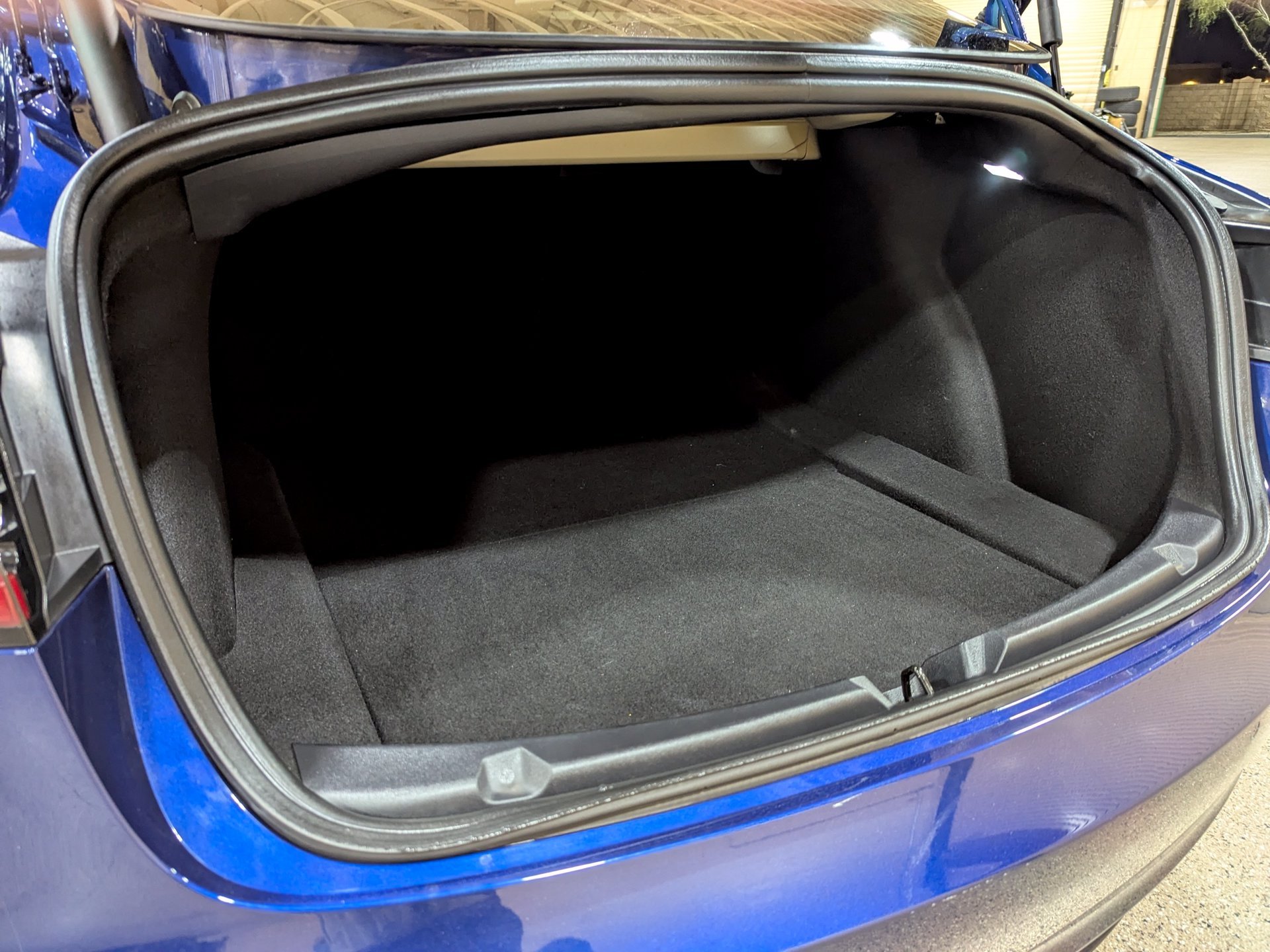 Used 2022 Blue Tesla Long Range image 9