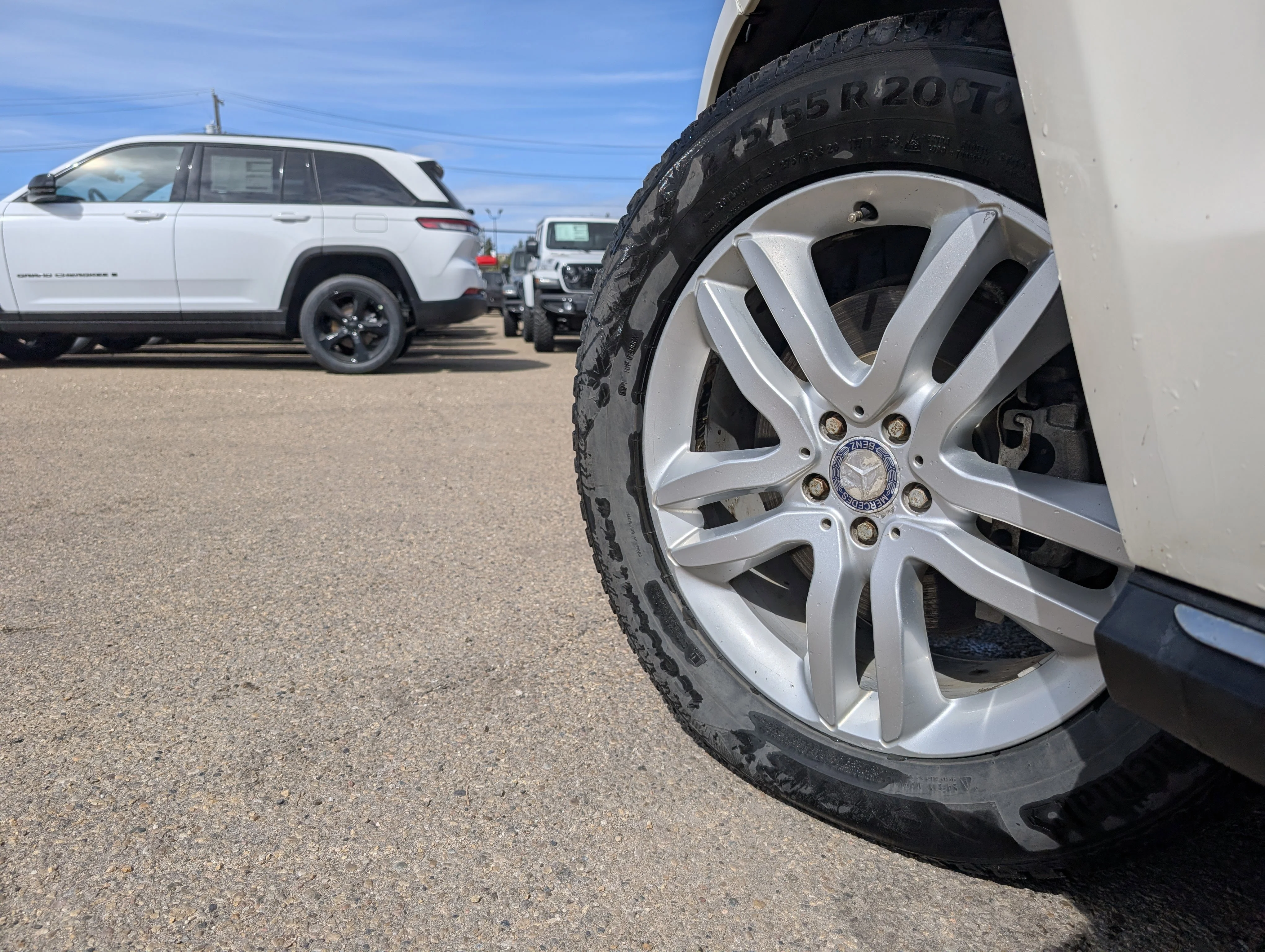 Used 2013 White Mercedes-Benz GL 350 BlueTEC image 12
