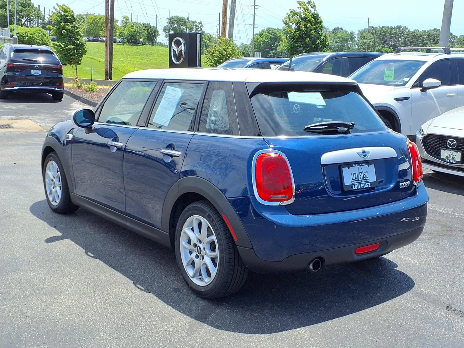 Used 2015 MINI Cooper Base with VIN WMWXS5C59FT833216 for sale in Creve Coeur, MO