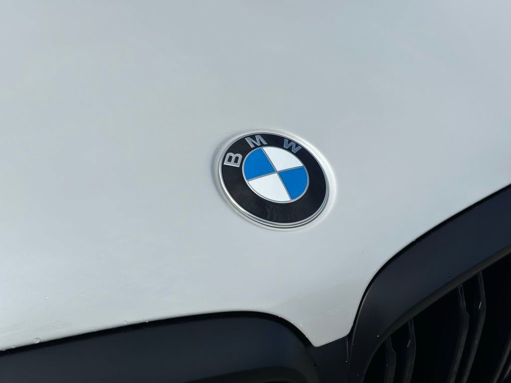 New 2026 Mineral White Metallic BMW M60i image 11