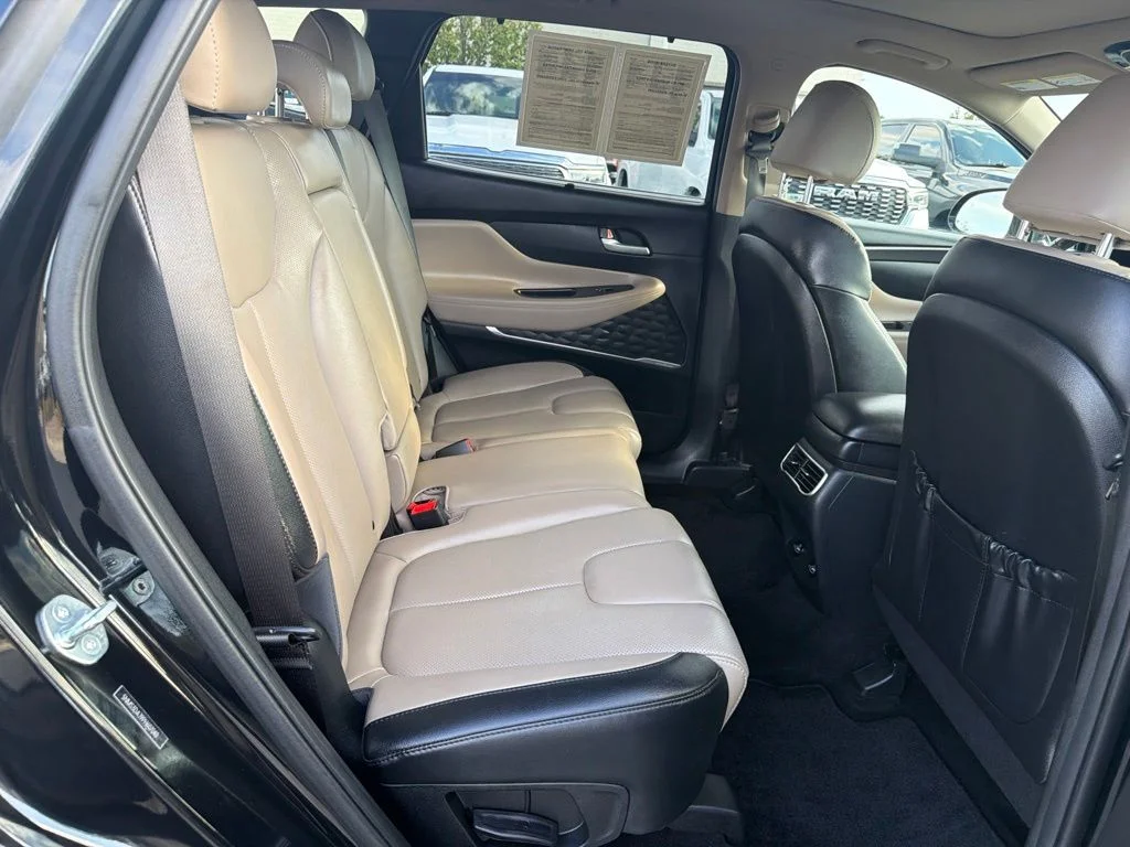 Used 2023 Black Hyundai SEL image 20