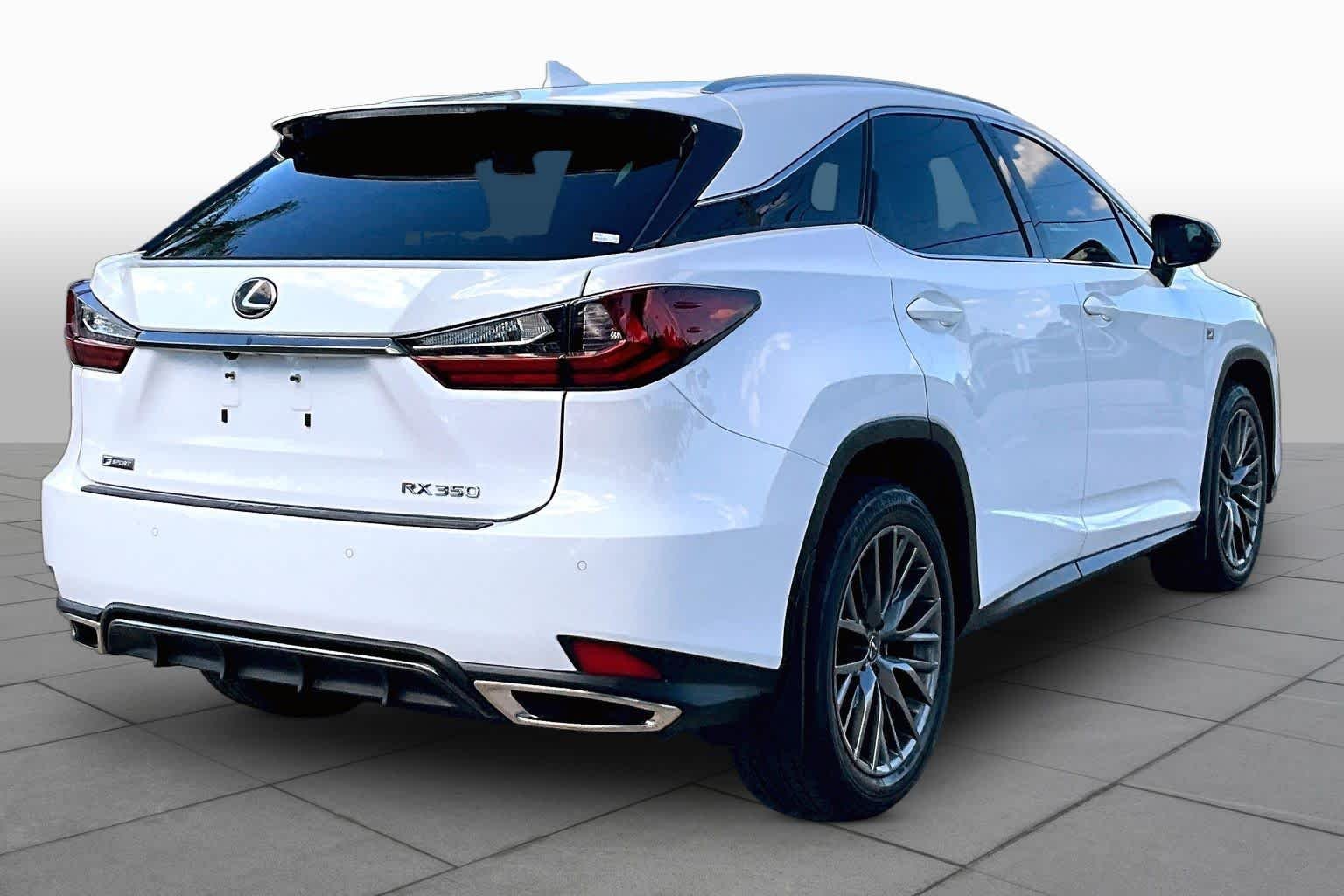 Certified Used 2022 Ultra White Lexus F SPORT Handling image 13