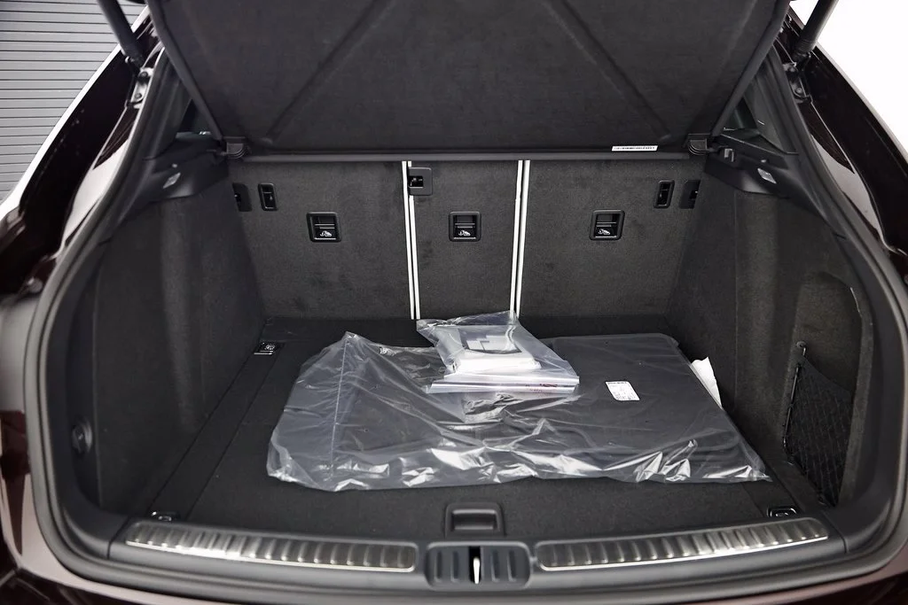 2026 Porsche Macan T - Photo 30