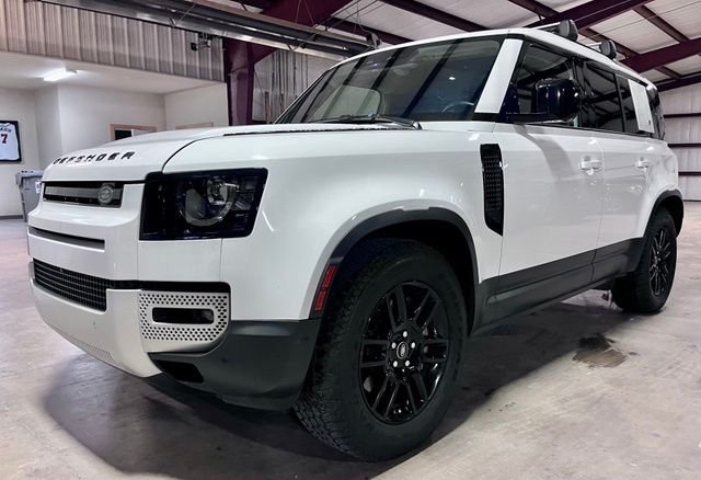 Used 2020 White Land Rover SE image 8
