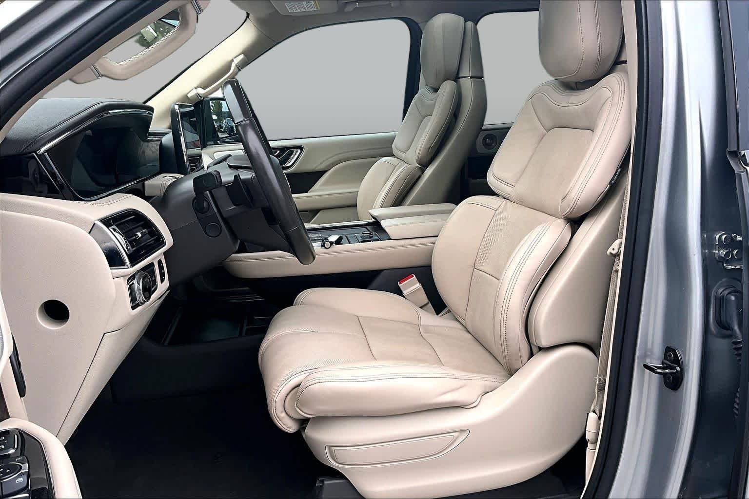 Pre-Owned 2021 Lincoln Navigator L Reserve