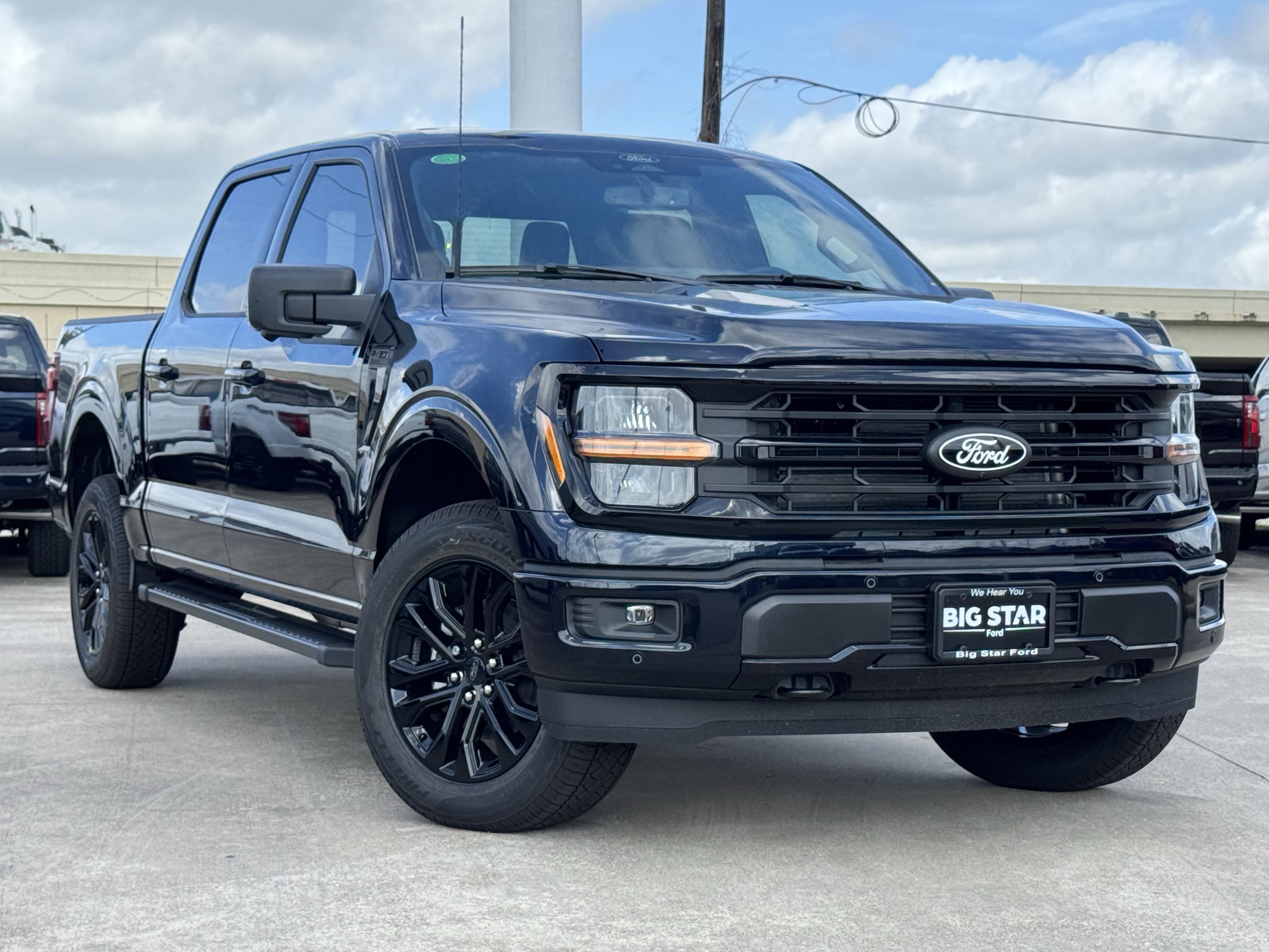 New 2026 Antimatter Blue Metallic Ford XLT image 2