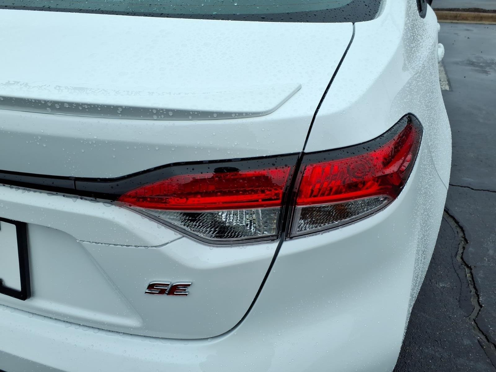 New 2026 Ice Cap Toyota SE image 16