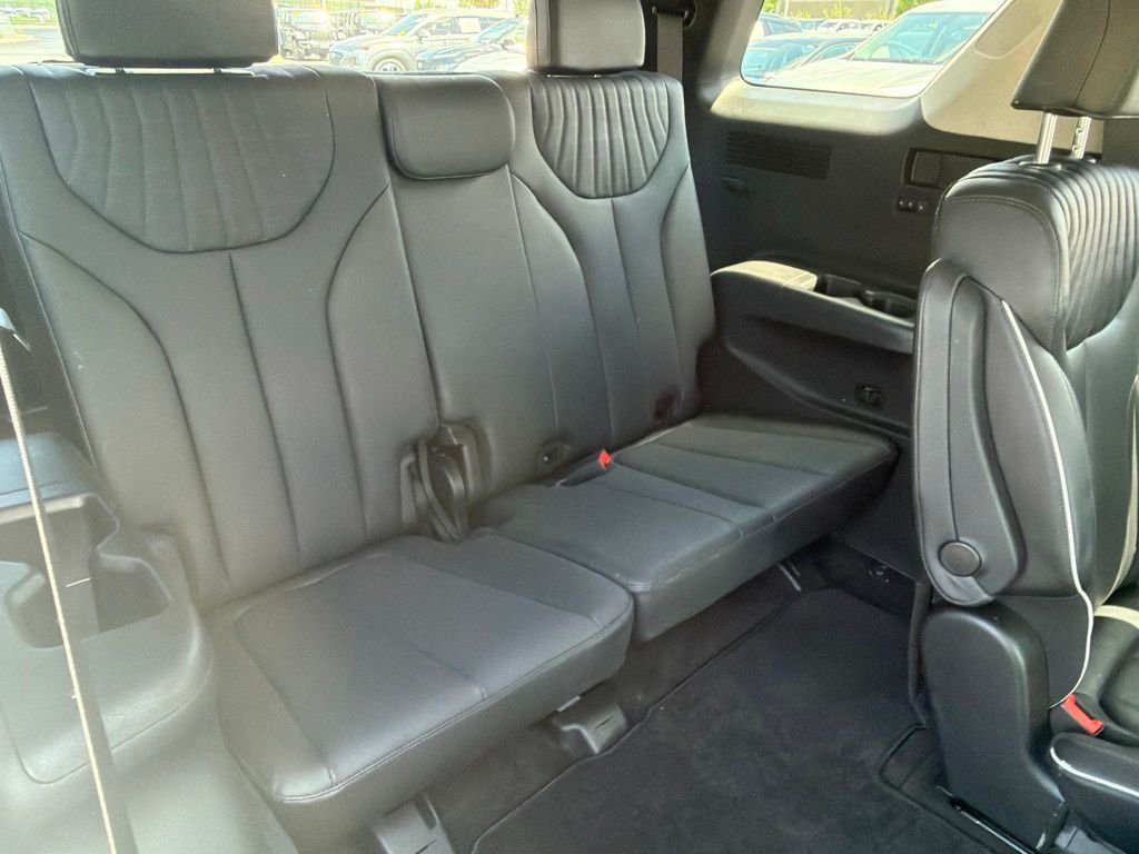 Used 2023 White Hyundai Limited image 22