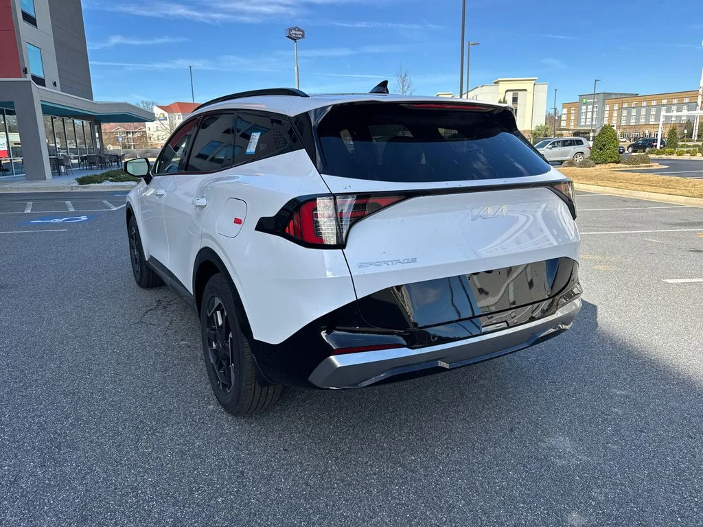 New 2026 White Kia SX image 5