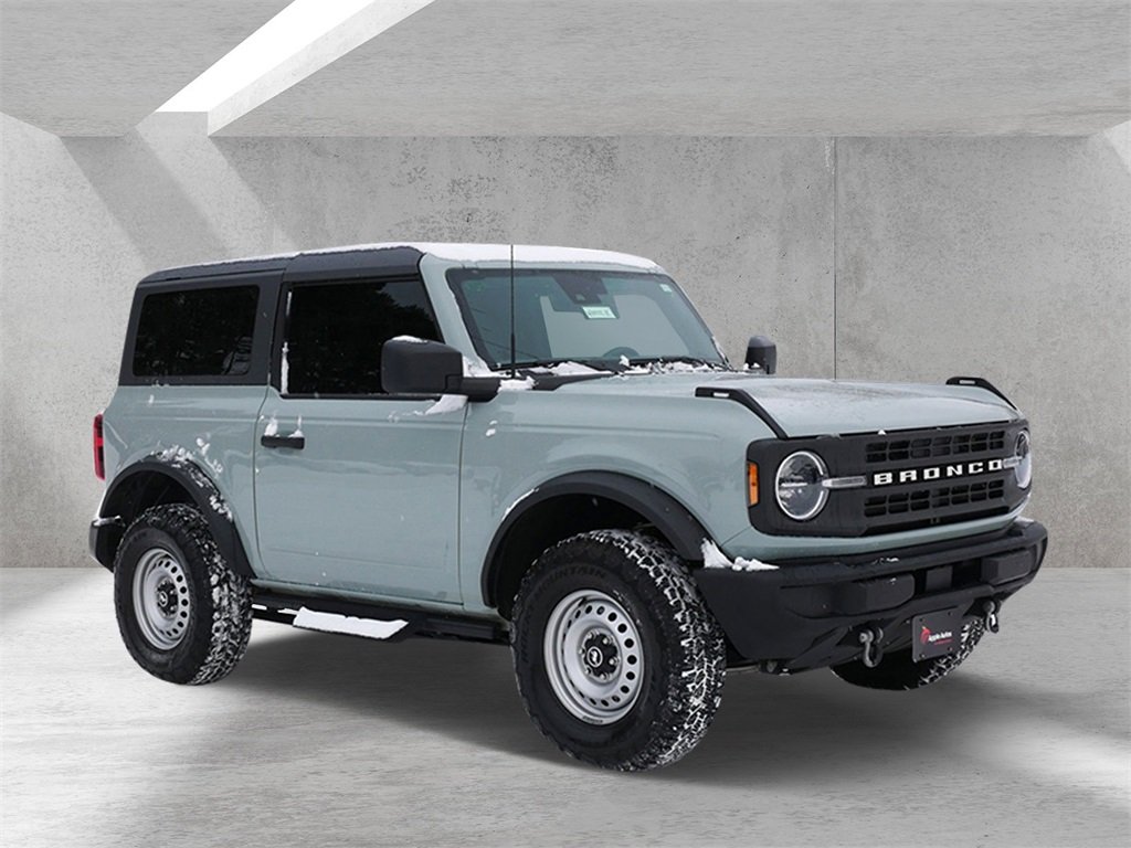 2023 Ford Bronco 2-Door Base
