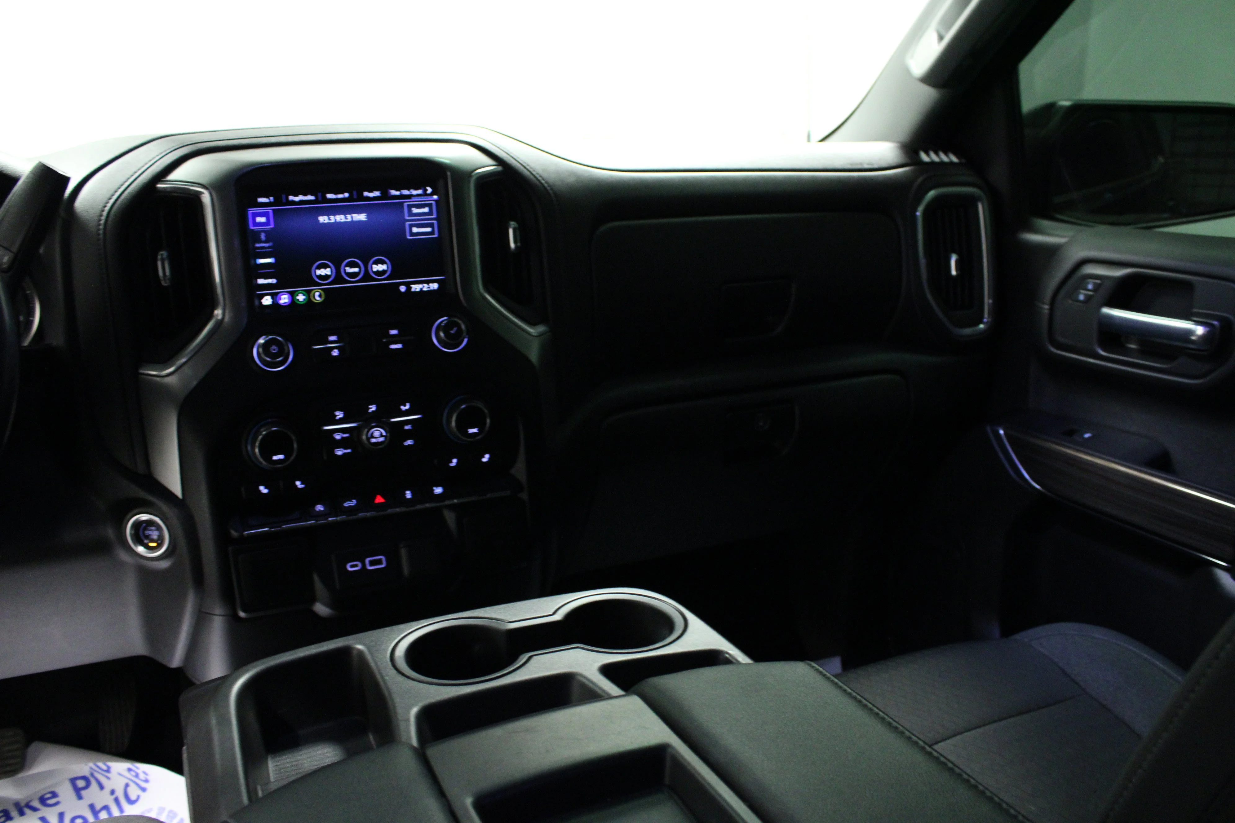 Used 2021 Shadow Gray Metallic Chevrolet RST image 19