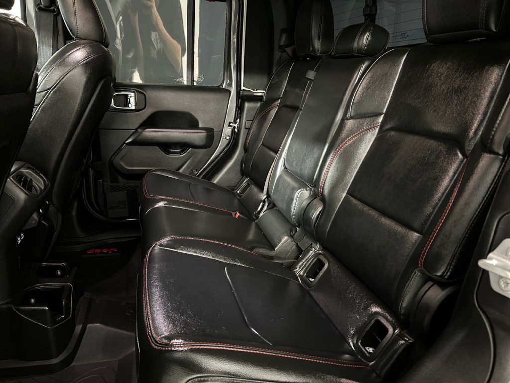 Used 2022 Gray Jeep Rubicon image 17