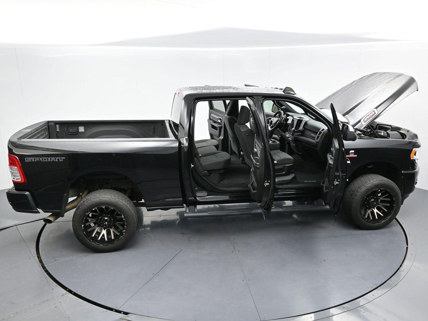 Used 2022 Diamond Black Crystal Pearlcoat Ram Big Horn image 38