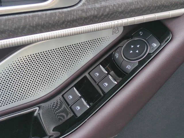 Used 2025 Gray Ford Platinum image 13