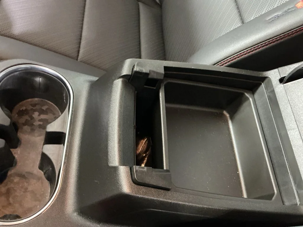 Used 2025 Red GMC AT4 image 23