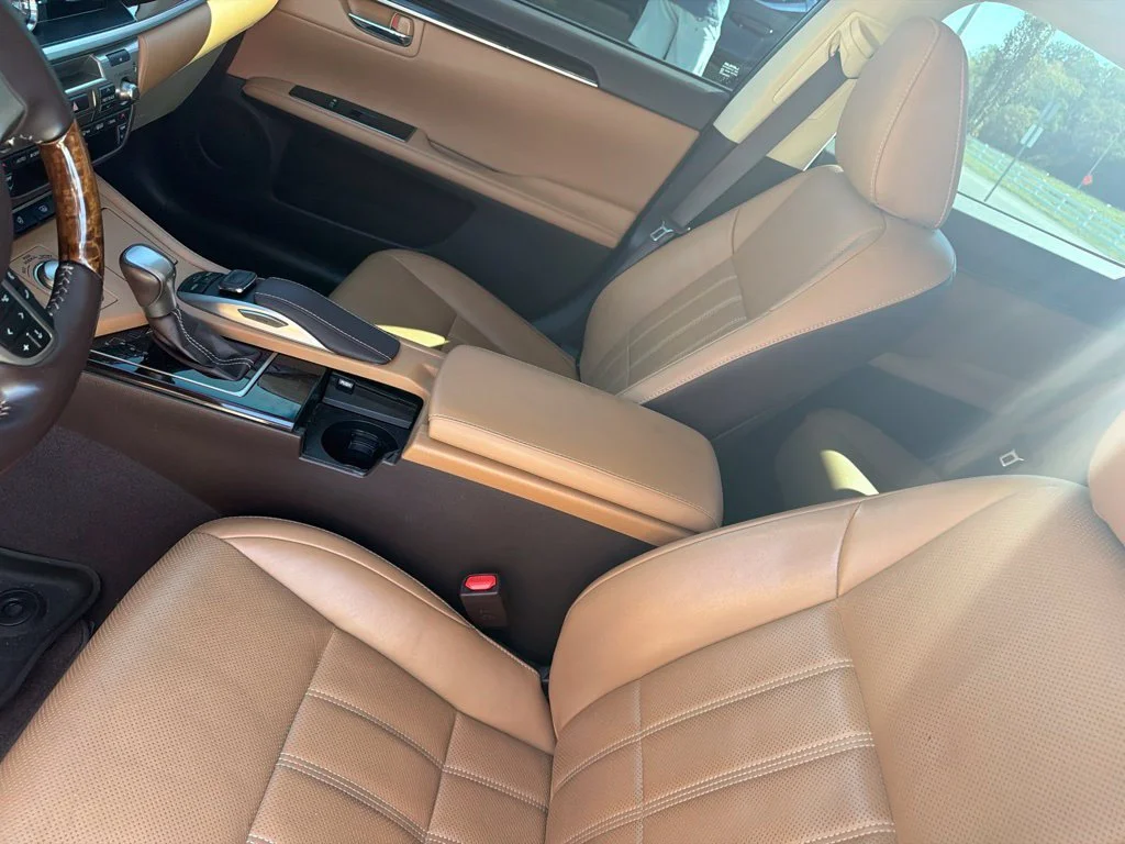 Used 2016 Nebula Gray Pearl Lexus 350 image 25