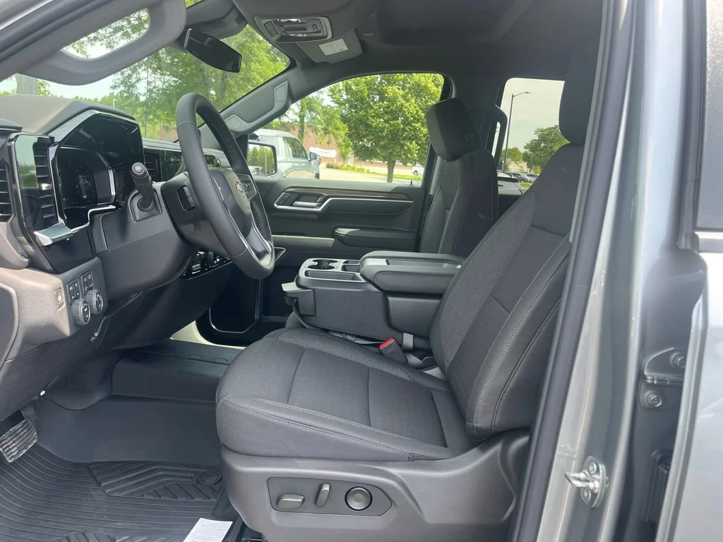 New 2026 Sterling Gray Metallic Chevrolet LT image 10
