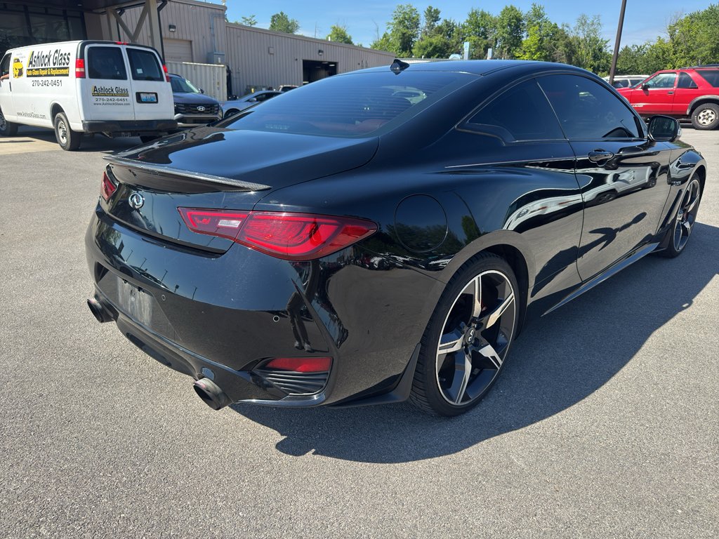 Used 2018 Black Obsidian INFINITI RED SPORT 400 image 4