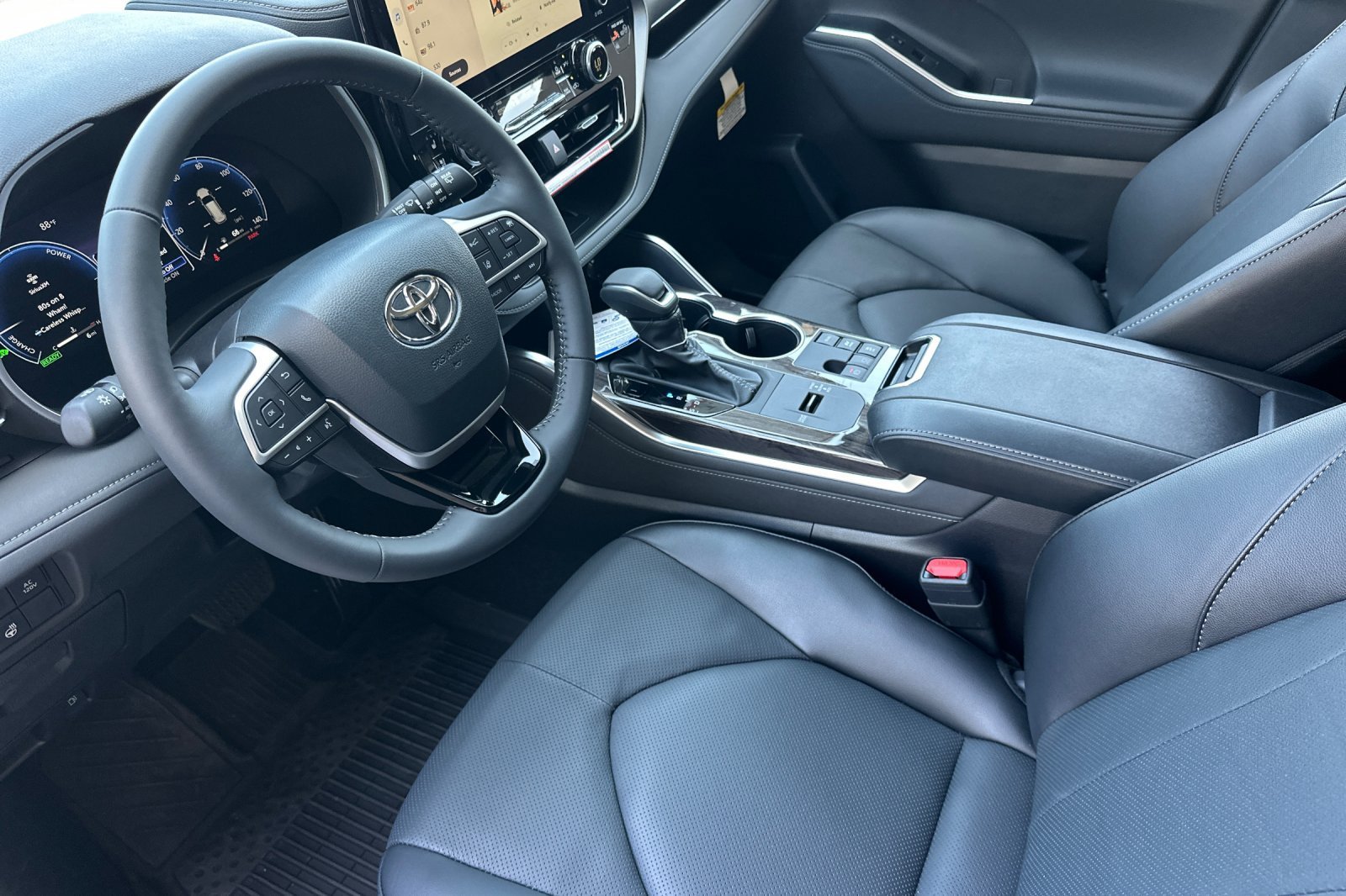 Certified Used 2026 Heavy Metal Toyota Hybrid Limited image 9