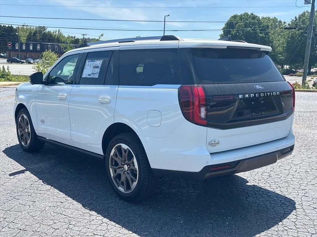 New 2026 Star White Metallic Tri-Coat Ford King Ranch® image 5