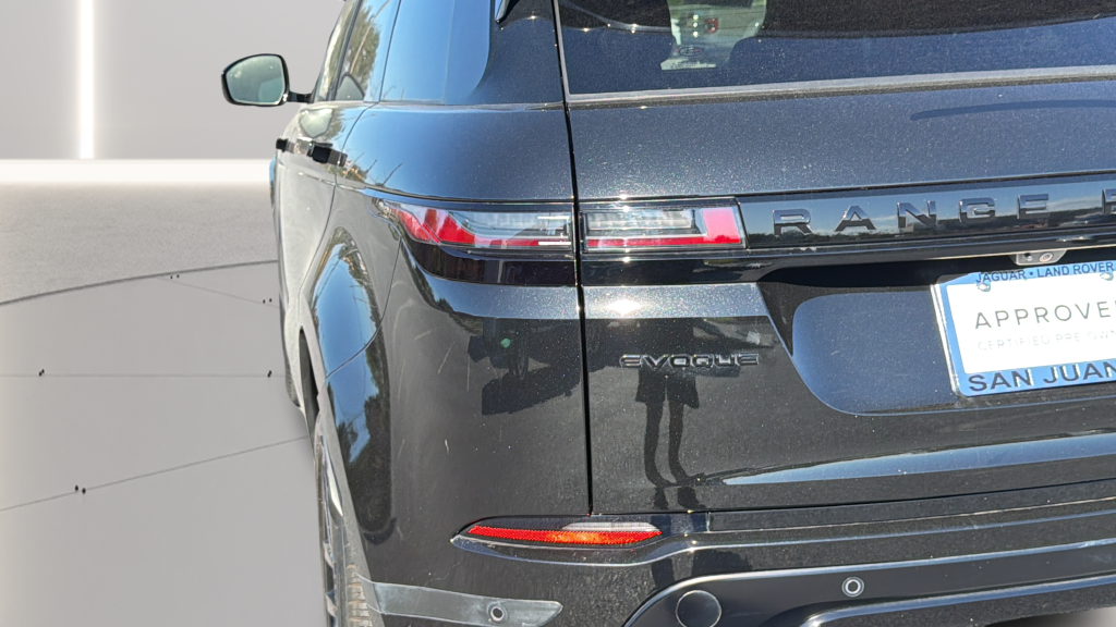 Certified Used 2025 Santorini Black Metallic Land Rover S image 9