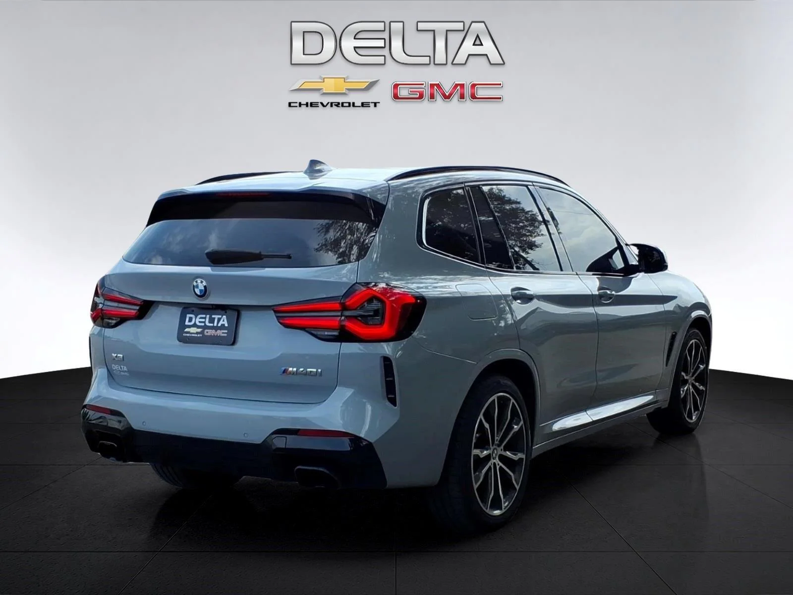 Used 2023  BMW M40i image 5