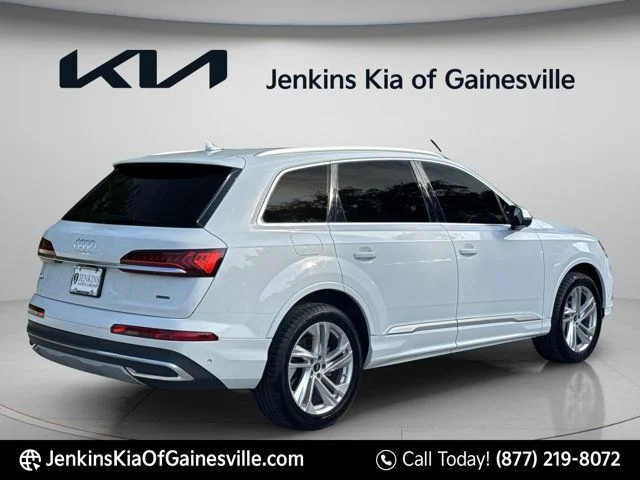 Used 2022  Audi 55 Premium Plus image 7