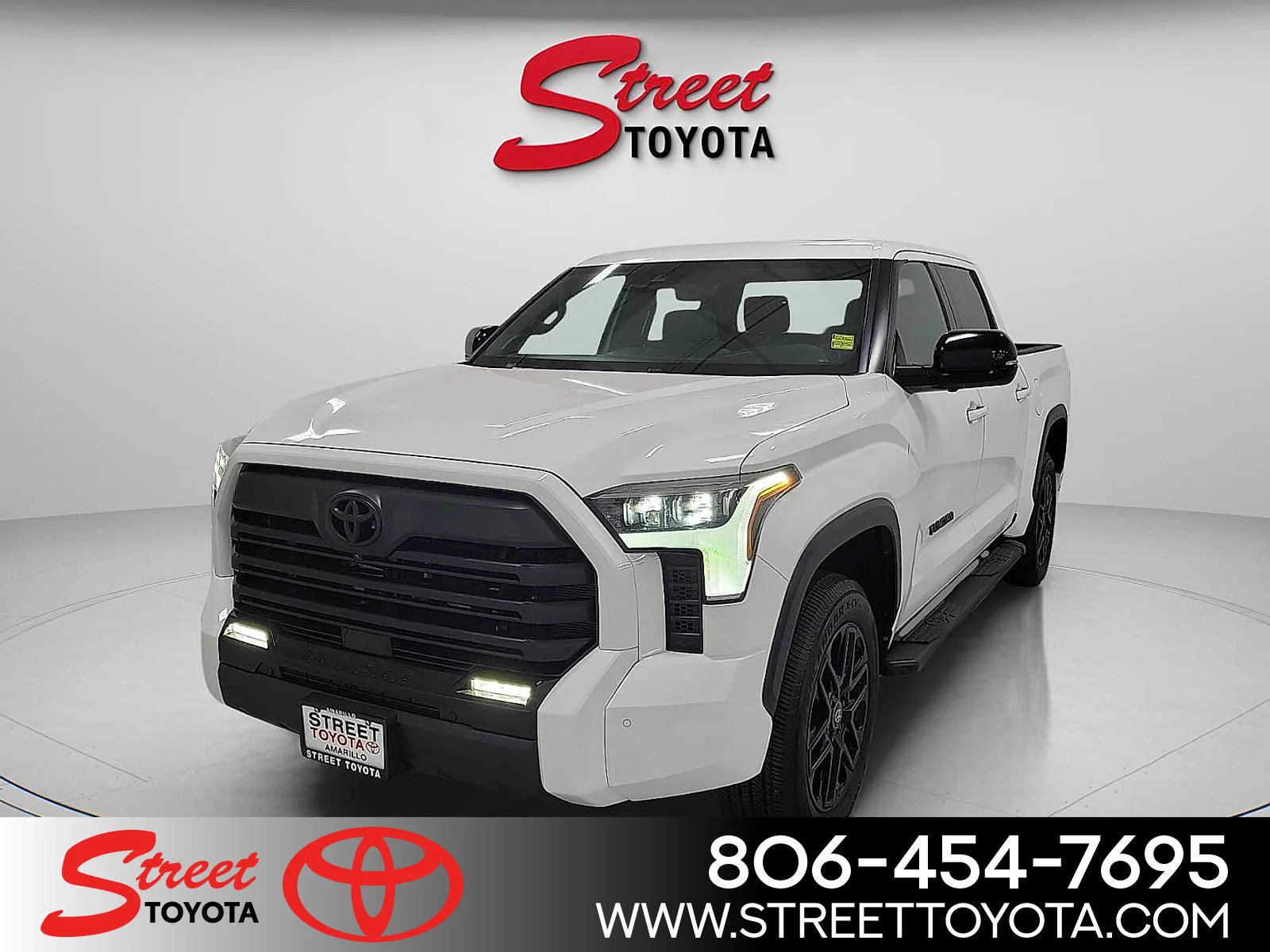 2025 Toyota Tundra Limited 3.4L 4WD CrewMax 5.5' Bed's photo