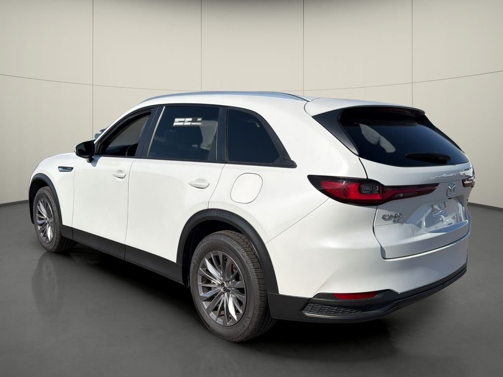 Used 2025 White Mazda 3.3 Turbo Select image 5